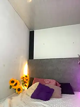 Catavelmontt online show from September 24, 2025, 9:10 pm