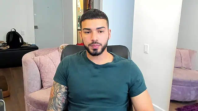 Snapshot of lorenzo_blanc chatting on February 26, 2025, 8:25 pm lorenzo blanc online show from February 26, 2025, 8:25 pm