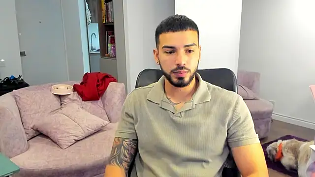 Snapshot of lorenzo_blanc chatting on February 25, 2025, 10:53 pm lorenzo blanc online show from February 25, 2025, 10:53 pm