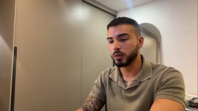Snapshot of lorenzo_blanc chatting on February 5, 2025, 1:26 am lorenzo blanc online show from February 5, 2025, 1:26 am