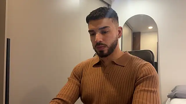 Snapshot of lorenzo_blanc chatting on March 11, 2025, 10:31 pm lorenzo blanc online show from March 11, 2025, 10:31 pm