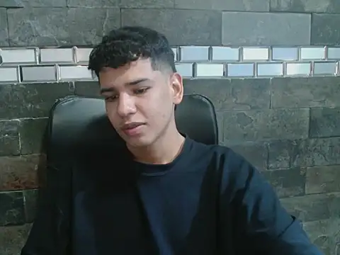 Santiago-Thompson online show from October 31, 2025, 10:38 pm