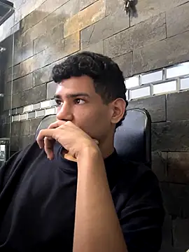 Santiago-Thompson online show from October 7, 2025, 2:12 am