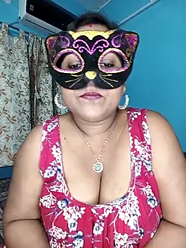 Snapshot of straightthing chatting on October 13, 2025, 7:48 pm straightthing online show from October 13, 2025, 7:48 pm