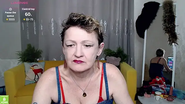 Snapshot of SexyGrandma_ chatting on February 25, 2026, 7:19 am SexyGrandma online show from February 25, 2026, 7:19 am