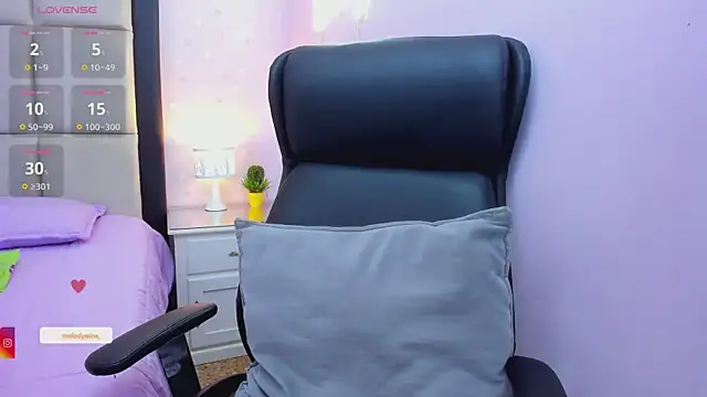 MelodyWinx online show from October 31, 2025, 8:16 pm