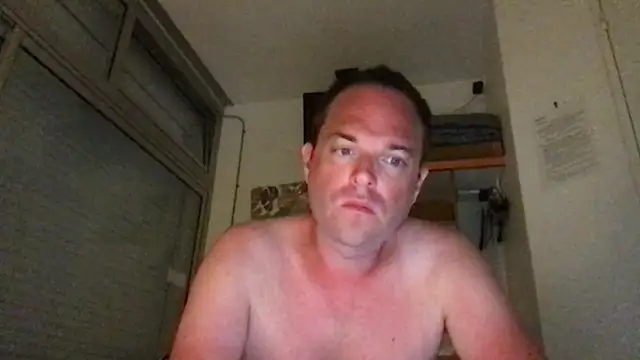 Funnyjul31 online show from June 4, 2026, 9:52 pm