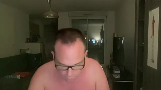 Funnyjul31 online show from July 5, 2026, 2:35 pm