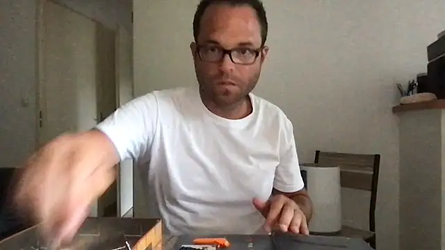 Funnyjul31 online show from June 8, 2026, 3:23 pm