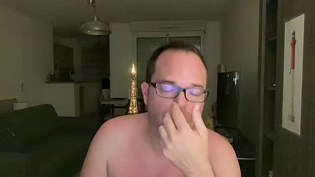 Funnyjul31 online show from July 11, 2026, 1:22 pm