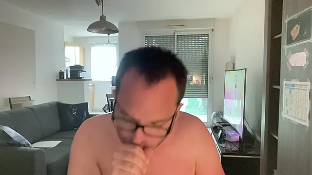 Funnyjul31 online show from April 27, 2026, 5:22 pm