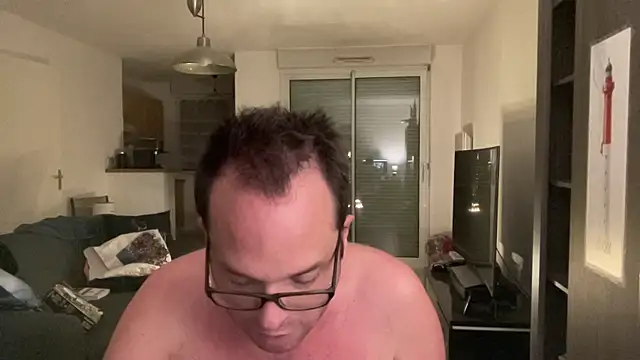 Funnyjul31 online show from June 20, 2026, 1:27 pm