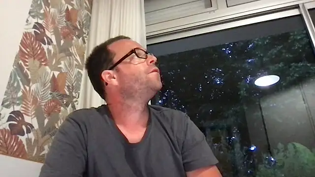 Funnyjul31 online show from June 3, 2026, 8:02 pm
