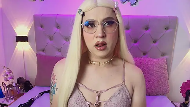 Snapshot of Alyssaa_Hunter chatting on March 5, 2025, 9:59 pm Alyssaa Hunter online show from March 5, 2025, 9:59 pm