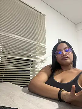 my cam online show from February 27, 2025, 11:04 pm