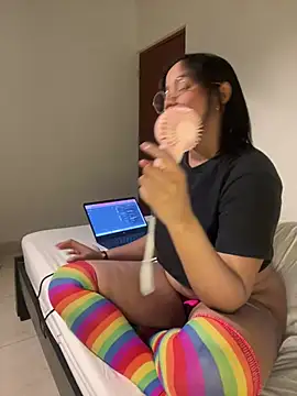 my cam online show from February 26, 2025, 4:41 am