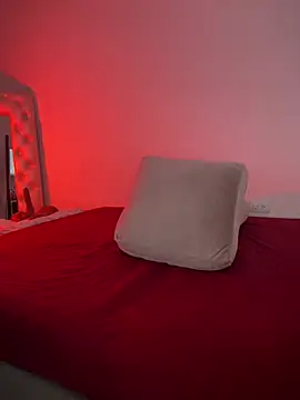 alexa cf online show from April 17, 2026, 7:55 am