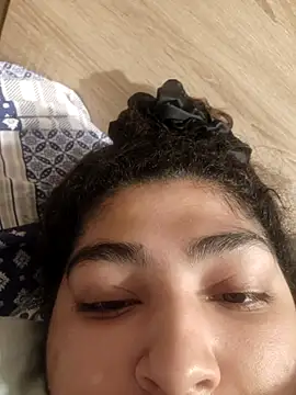 naina78910 online show from September 25, 2025, 12:55 pm