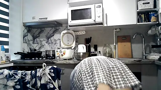 Misssweet s online show from October 27, 2025, 7:20 am