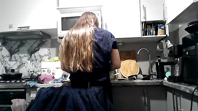 Misssweet s online show from November 8, 2025, 4:27 am