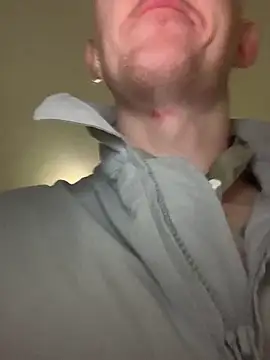 hunkiefend21 online show from February 26, 2025, 12:41 am