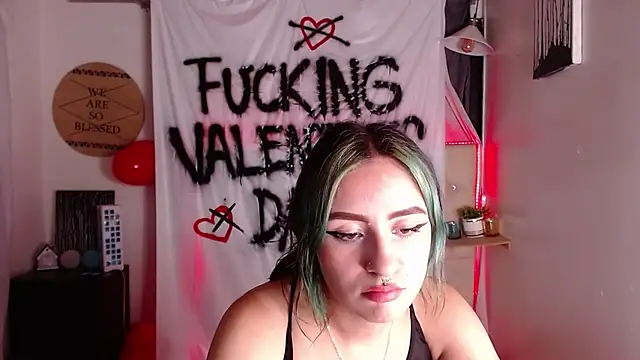 melodygirl   online show from February 17, 2025, 11:11 pm