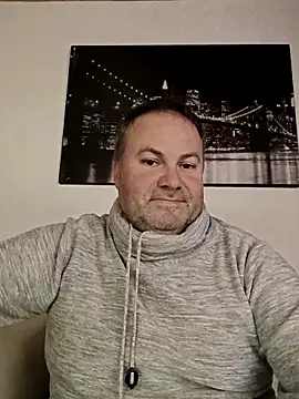 Pourleplasirs online show from November 29, 2025, 9:15 pm