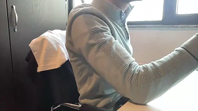 bullyboyy online show from February 9, 2026, 10:46 am