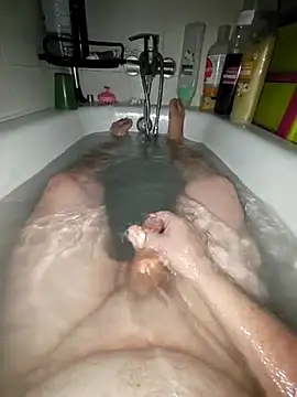 Usame como quieras online show from November 9, 2025, 5:17 pm