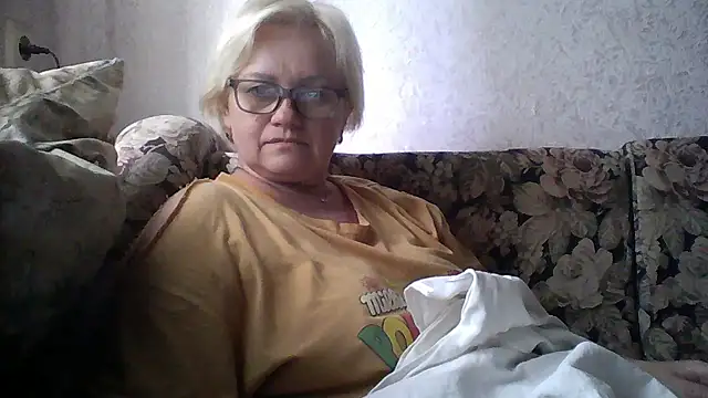 Mayya4321 online show from May 28, 2026, 9:17 am