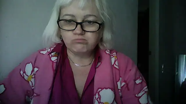 Mayya4321 online show from November 5, 2025, 10:40 am