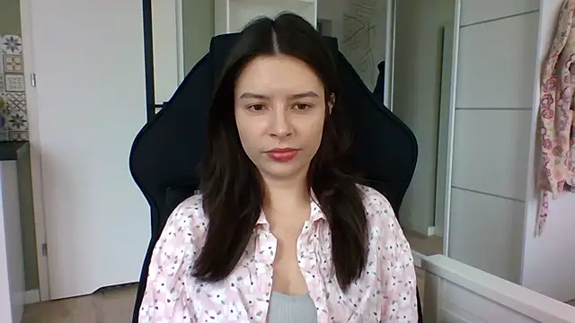 LariceSexy online show from March 25, 2026, 1:10 pm