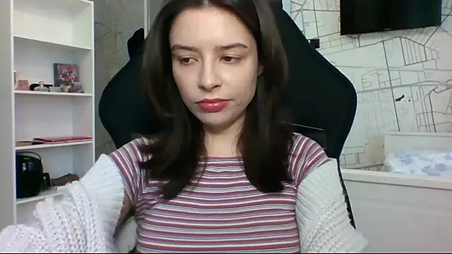 LariceSexy online show from November 26, 2025, 1:11 pm