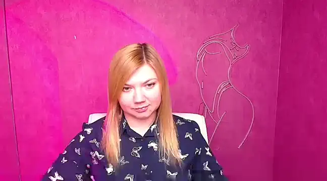 Snapshot of Lola_moree chatting on March 3, 2025, 12:28 pm Lola moree online show from March 3, 2025, 12:28 pm