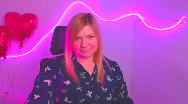 Snapshot of Lola_moree chatting on March 9, 2025, 3:27 pm Lola moree online show from March 9, 2025, 3:27 pm