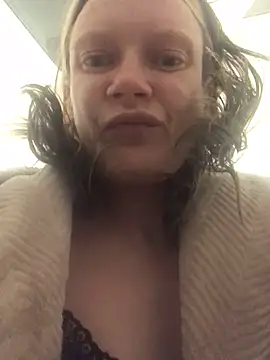 blondey206 online show from March 14, 2025, 1:05 am