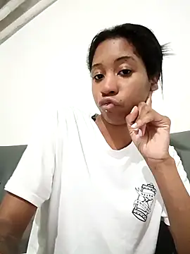 Zaira Rose  online show from February 6, 2026, 1:01 am