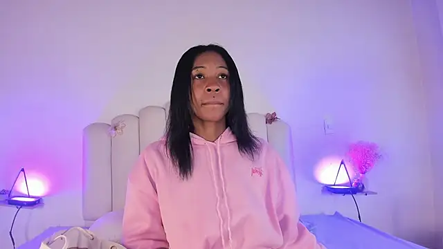 Zaira Rose  online show from January 17, 2026, 1:15 pm