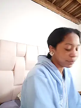 Snapshot of Zaira_Rose_ chatting on April 28, 2026, 9:30 pm Zaira Rose online show from April 28, 2026, 9:30 pm