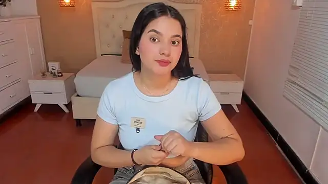 Hadley  online show from December 20, 2025, 3:53 am