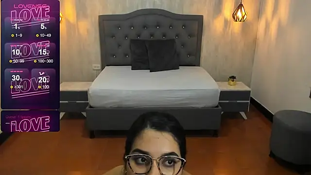 Snapshot of Hadley_ chatting on March 22, 2025, 3:20 am Hadley online show from March 22, 2025, 3:20 am