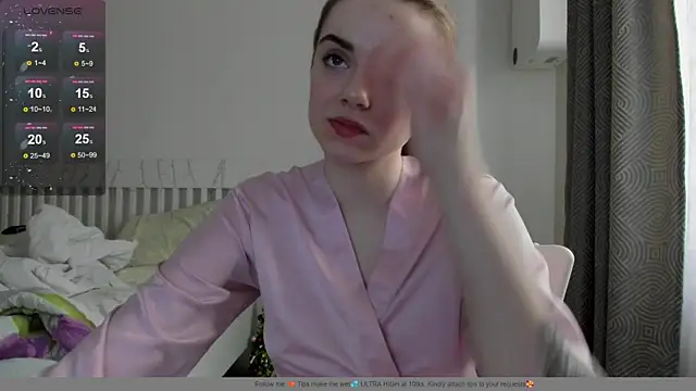 Snapshot of Hustle_Babyy chatting on January 16, 2026, 11:25 am Hustle Babyy online show from January 16, 2026, 11:25 am