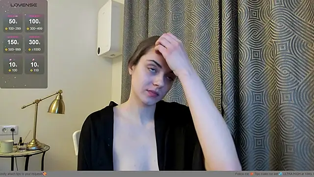 Snapshot of Hustle_Babyy chatting on February 10, 2026, 8:30 pm Hustle Babyy online show from February 10, 2026, 8:30 pm