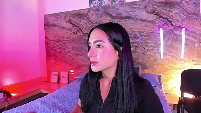 Snapshot of Estefy_gomez09 chatting on May 2, 2026, 12:21 pm Estefy gomez09 online show from May 2, 2026, 12:21 pm