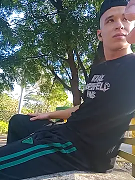 arevalo1124 online show from October 3, 2025, 9:38 pm