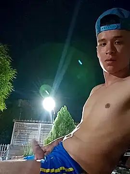 arevalo1124 online show from March 13, 2025, 5:22 am