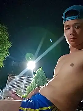 arevalo1124 online show from March 12, 2025, 5:02 am