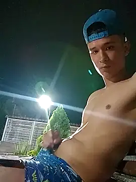 arevalo1124 online show from March 21, 2025, 6:27 am