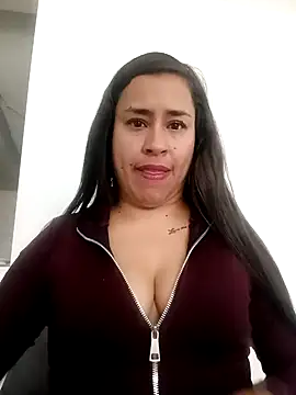 kamila lovee online show from September 22, 2025, 7:09 pm