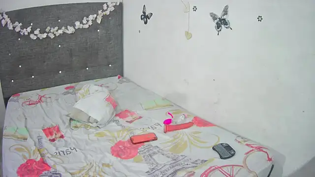 Snapshot of rous_daniela01 chatting on February 12, 2025, 12:37 am rous daniela01 online show from February 12, 2025, 12:37 am